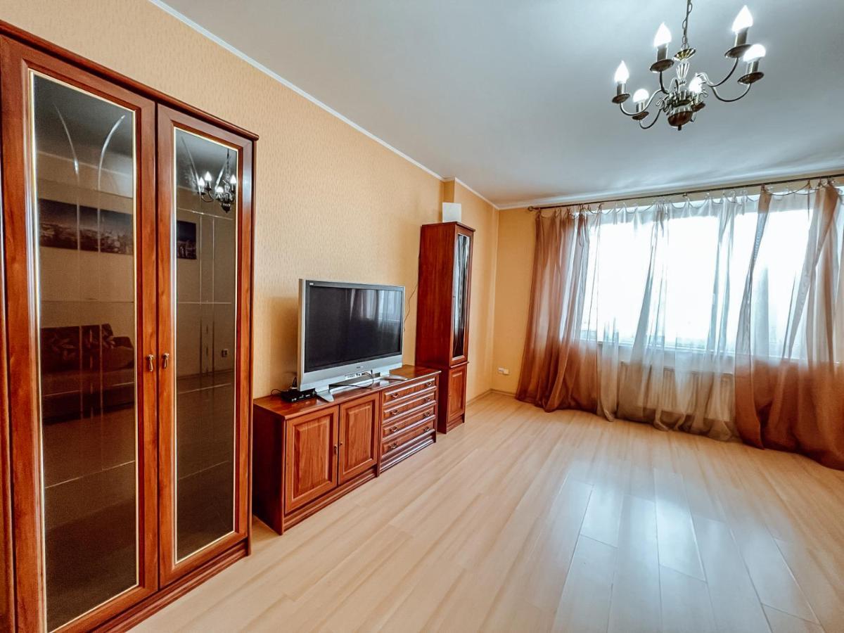 Cozy Apartments On The Left Bank Kiev Ngoại thất bức ảnh