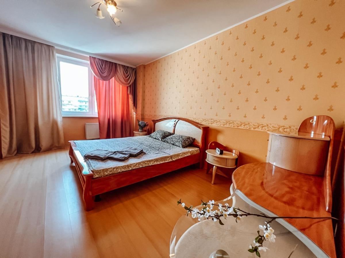 Cozy Apartments On The Left Bank Kiev Ngoại thất bức ảnh